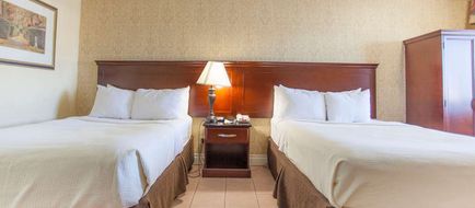 Days Inn Shenandoah Room