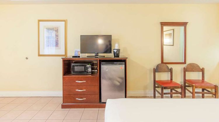 Days Inn Shenandoah Room