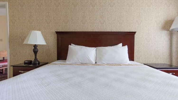 Days Inn Shenandoah Suite