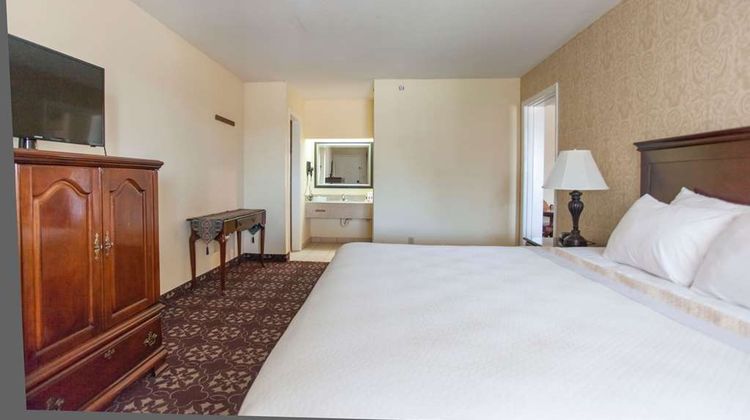 Days Inn Shenandoah Suite