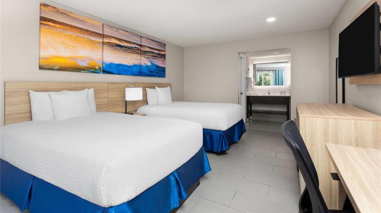 Days Inn Fort Myers Springs Resort Room