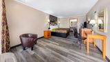 Super 8 Kansas City Airport Room