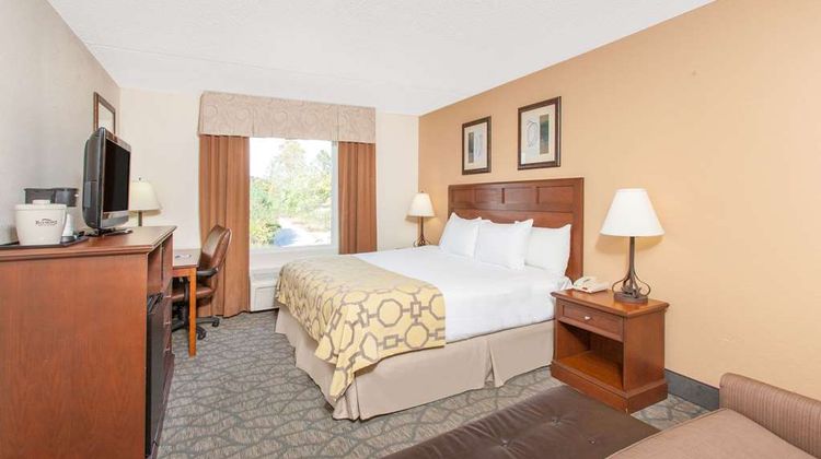 Baymont Inn & Suites Branson Room