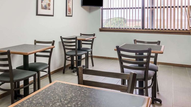 Knights Inn Slaton Restaurant
