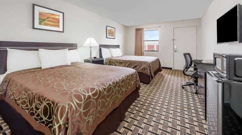 <b>Knights Inn Slaton Room</b>. Images powered by <a href="https://iceportal.shijigroup.com/" title="IcePortal" target="_blank">IcePortal</a>.