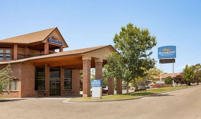 Baymont Inn & Suites Cortez Exterior