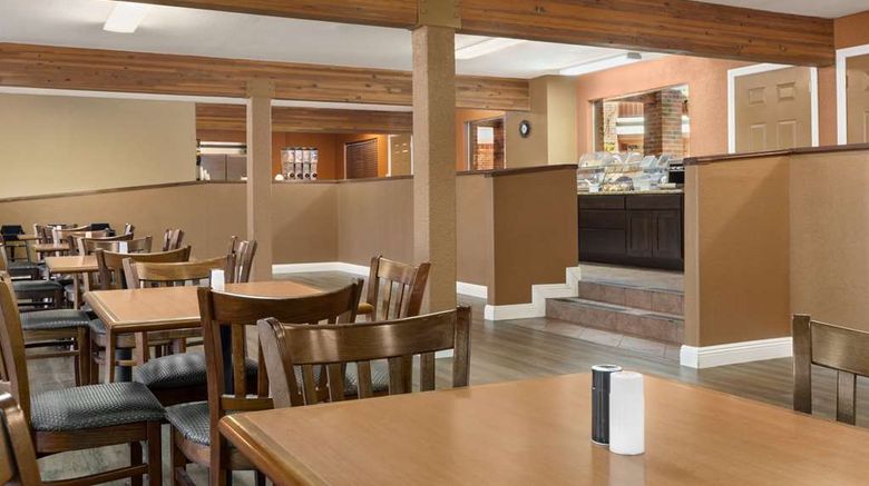<b>Baymont Inn & Suites Cortez Restaurant</b>. Images powered by <a href="https://iceportal.shijigroup.com/" title="IcePortal" target="_blank">IcePortal</a>.