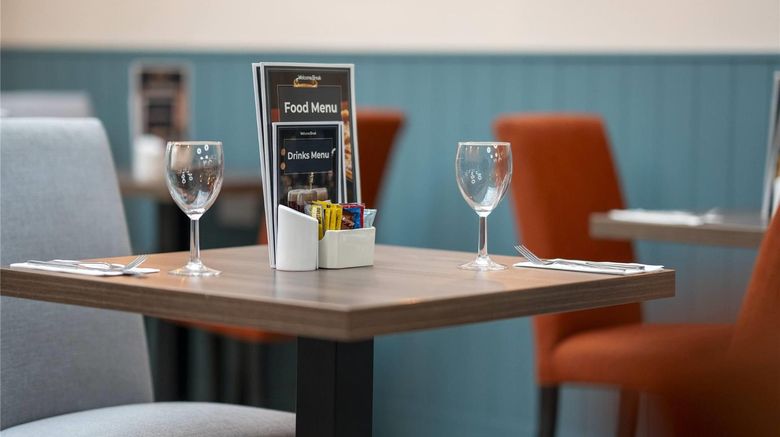 <b>Ramada London Stansted Airport Restaurant</b>. Images powered by <a href="https://iceportal.shijigroup.com/" title="IcePortal" target="_blank">IcePortal</a>.