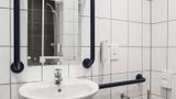 Ramada London Stansted Airport Room