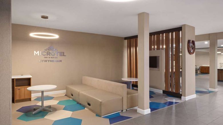 <b>Microtel Inn & Suites Buda at Cabelas Lobby</b>. Images powered by <a href="https://iceportal.shijigroup.com/" title="IcePortal" target="_blank">IcePortal</a>.