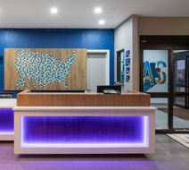 Microtel Inn & Suites Buda at Cabelas Lobby