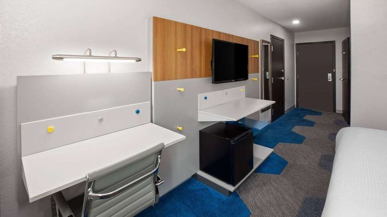 <b>Microtel Inn & Suites Buda at Cabelas Room</b>. Images powered by <a href="https://iceportal.shijigroup.com/" title="IcePortal" target="_blank">IcePortal</a>.
