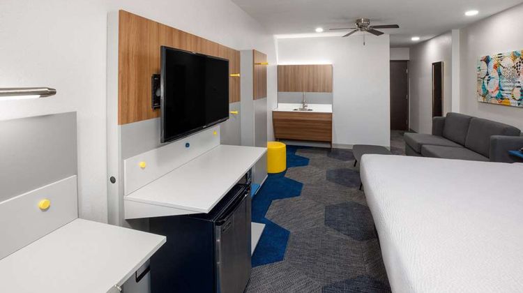 Microtel Inn & Suites Buda at Cabelas Suite