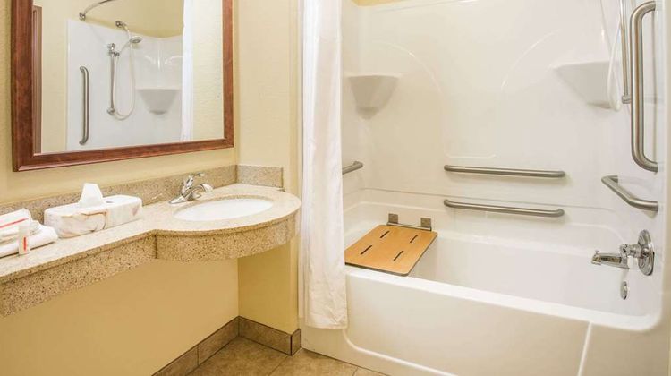 Days Inn Ellis Room