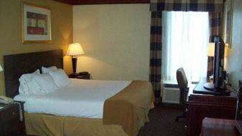 <b>Days Inn & Suites Tahlequah Room</b>. Images powered by <a href="https://iceportal.shijigroup.com/" title="IcePortal" target="_blank">IcePortal</a>.
