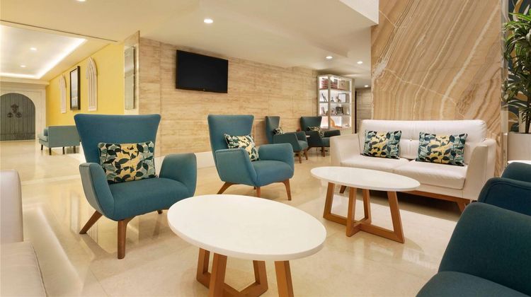 Wyndham Downtown Dubai Lobby