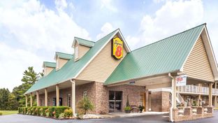 Super 8 Kingston