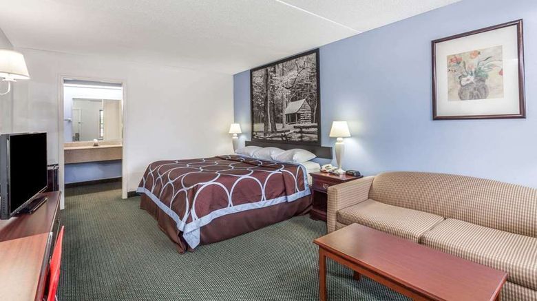 <b>Super 8 Kingston Room</b>. Images powered by <a href="https://iceportal.shijigroup.com/" title="IcePortal" target="_blank">IcePortal</a>.