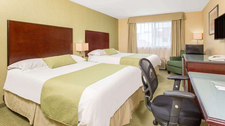 <b>Ramada Williams Lake Room</b>. Images powered by <a href="https://iceportal.shijigroup.com/" title="IcePortal" target="_blank">IcePortal</a>.