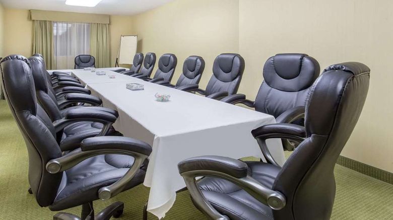 <b>Ramada Williams Lake Meeting</b>. Images powered by <a href="https://iceportal.shijigroup.com/" title="IcePortal" target="_blank">IcePortal</a>.