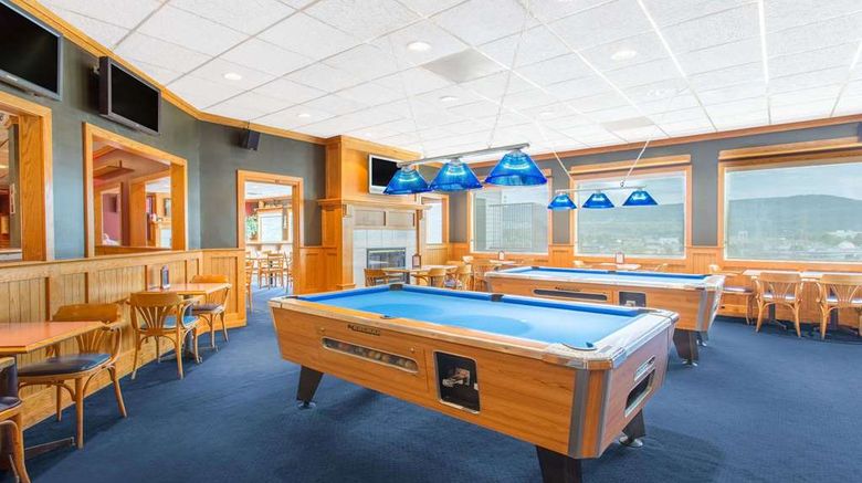<b>Ramada Williams Lake Recreation</b>. Images powered by <a href="https://iceportal.shijigroup.com/" title="IcePortal" target="_blank">IcePortal</a>.