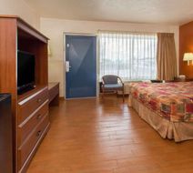 Knights Inn Arcadia Room