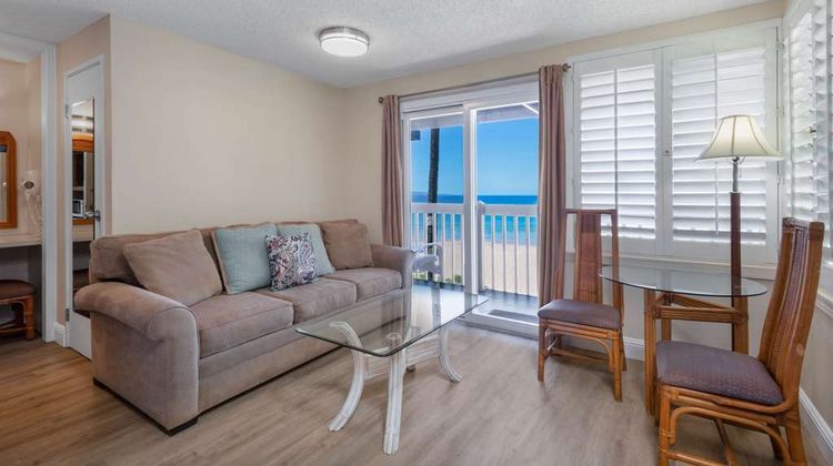 Days Inn by Wyndham Maui Oceanfront Suite