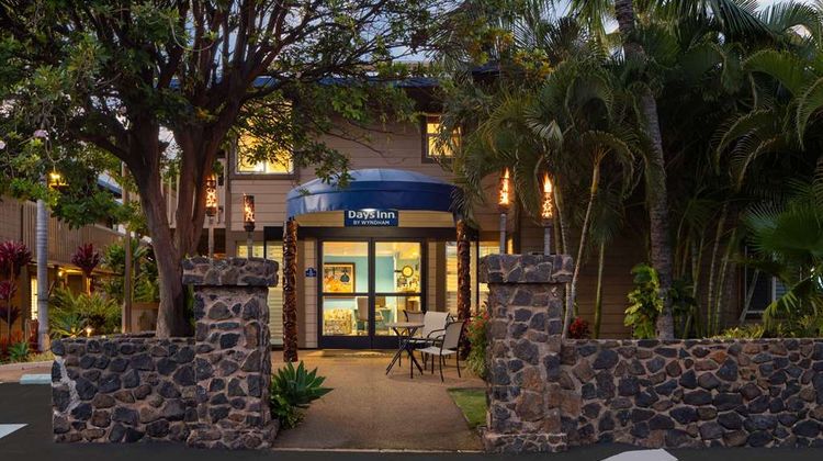 Days Inn by Wyndham Maui Oceanfront Exterior