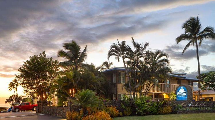 Days Inn by Wyndham Maui Oceanfront Exterior