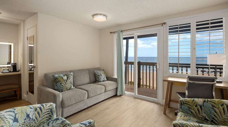 Days Inn by Wyndham Maui Oceanfront Suite