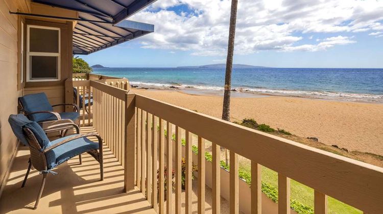 Days Inn by Wyndham Maui Oceanfront Suite