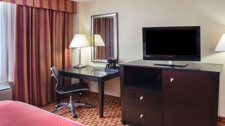 Super 8 Chicago Northlake O'Hare South Room