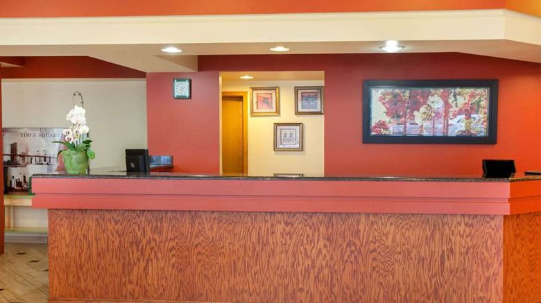 <b>Super 8 Chicago Northlake O'Hare South Lobby</b>. Images powered by <a href="https://iceportal.shijigroup.com/" title="IcePortal" target="_blank">IcePortal</a>.