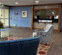 Baymont Inn & Suites Evansville North Lobby