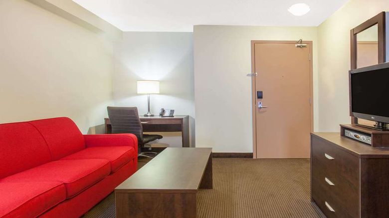 <b>Super 8 Red Lake, ON Suite</b>. Images powered by <a href="https://iceportal.shijigroup.com/" title="IcePortal" target="_blank">IcePortal</a>.
