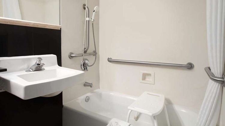 Days Inn Concord Room