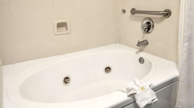 Days Inn Concord Room
