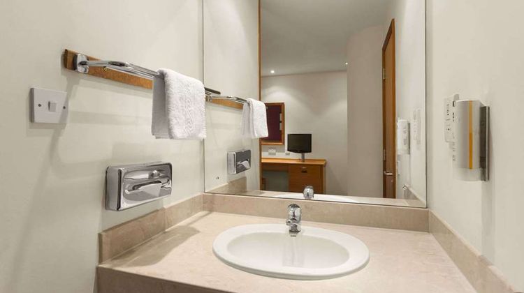 Days Inn Stevenage North Room