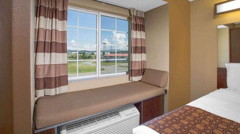 <b>Microtel Inn & Suites Harrisonburg Room</b>. Images powered by <a href="https://iceportal.shijigroup.com/" title="IcePortal" target="_blank">IcePortal</a>.