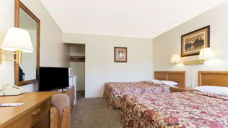 <b>Knights Inn Baker City Room</b>. Images powered by <a href="https://iceportal.shijigroup.com/" title="IcePortal" target="_blank">IcePortal</a>.