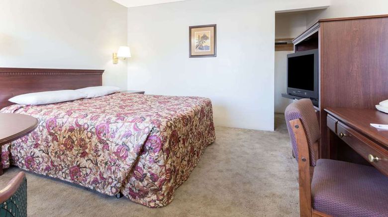 <b>Knights Inn Baker City Room</b>. Images powered by <a href="https://iceportal.shijigroup.com/" title="IcePortal" target="_blank">IcePortal</a>.