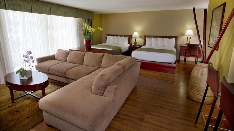 Ramada Plaza Waikiki Suite