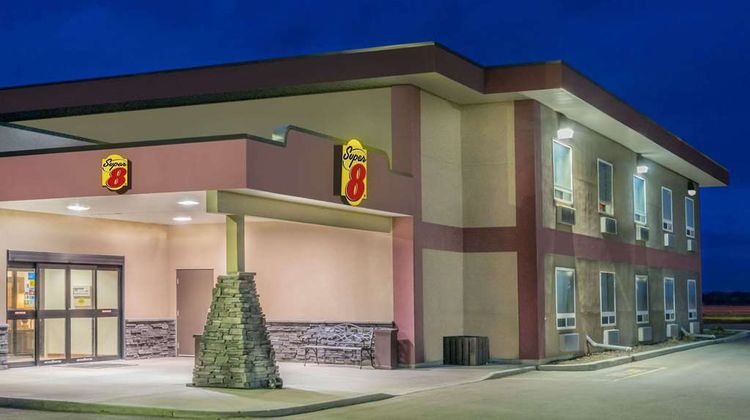 Super 8 Innisfail Exterior