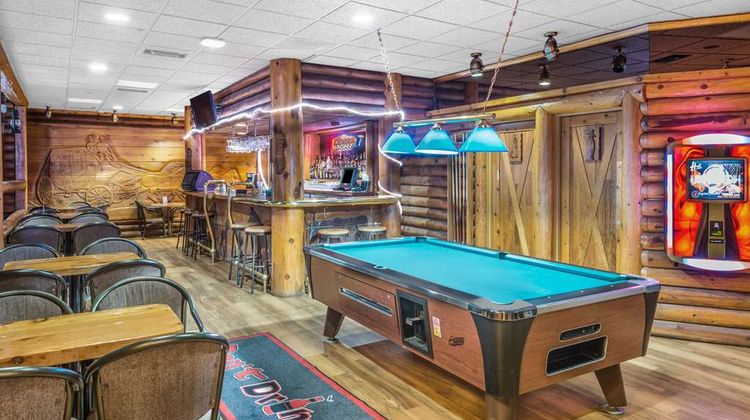 Super 8 Innisfail Restaurant