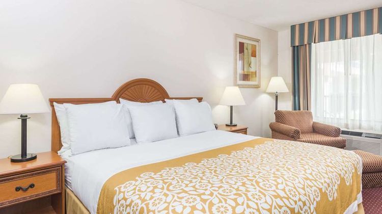 Days Inn Chiefland Room