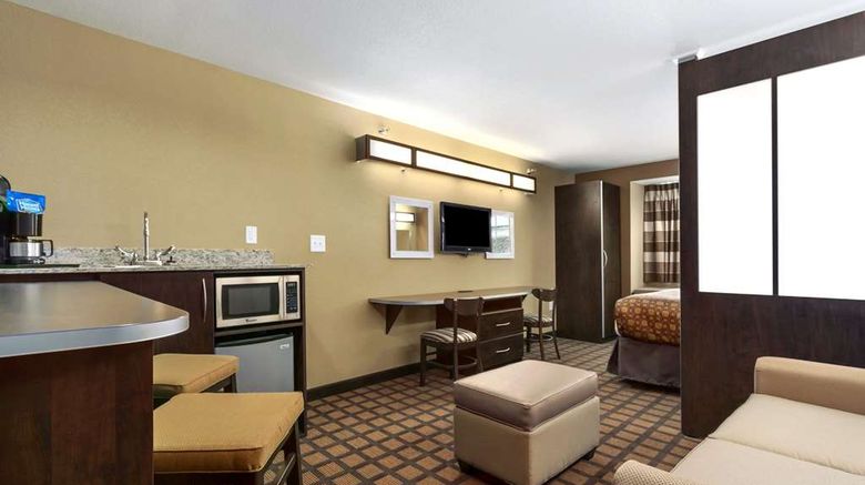 <b>Microtel Inn & Suites by Wyndham Minot Suite</b>. Images powered by <a href="https://iceportal.shijigroup.com/" title="IcePortal" target="_blank">IcePortal</a>.