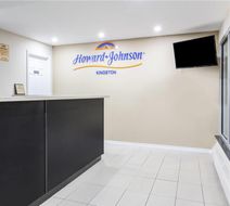 Howard Johnson Inn Kingston Lobby