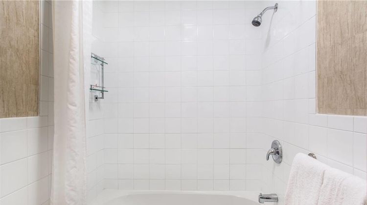 Howard Johnson Inn Kingston Room