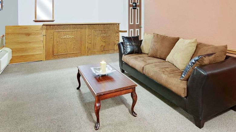<b>Knights Inn Muskogee Lobby</b>. Images powered by <a href="https://iceportal.shijigroup.com/" title="IcePortal" target="_blank">IcePortal</a>.