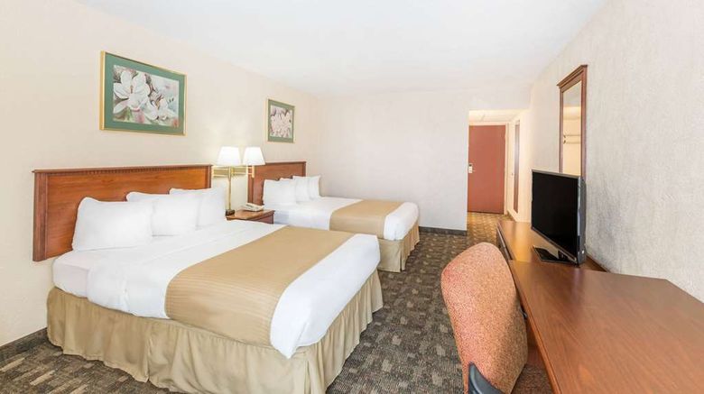 <b>Days Inn Grand Island I-80 Room</b>. Images powered by <a href="https://iceportal.shijigroup.com/" title="IcePortal" target="_blank">IcePortal</a>.